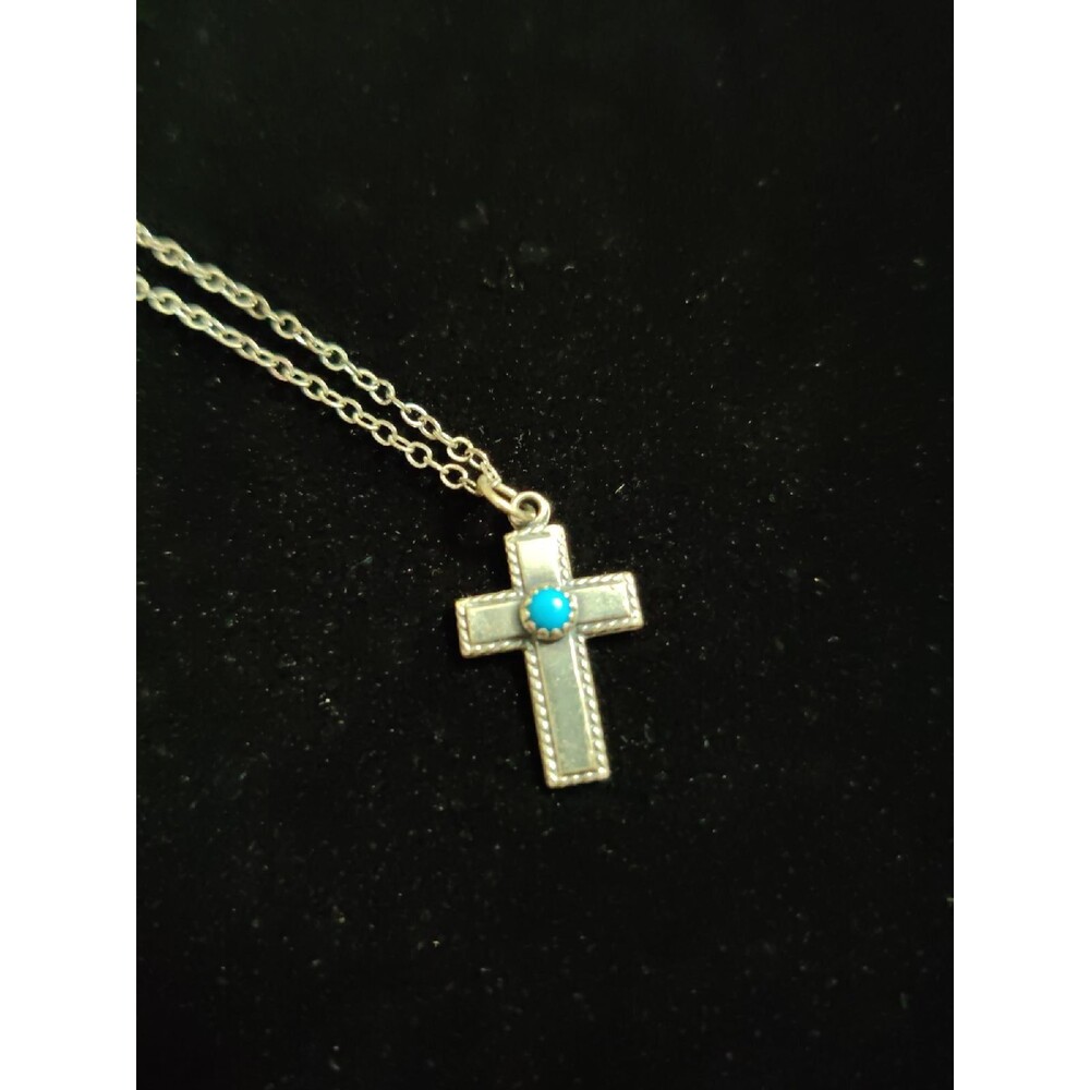 Silver tone cross Necklace
